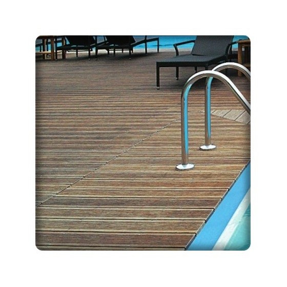 Terrasse en bois thermo-traité