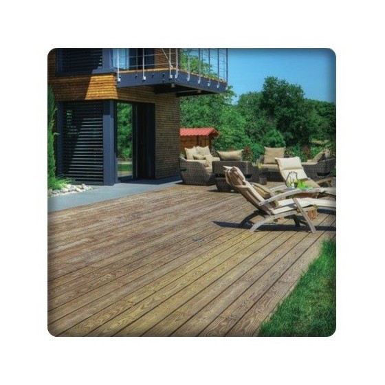 Terrasse en bois résineux